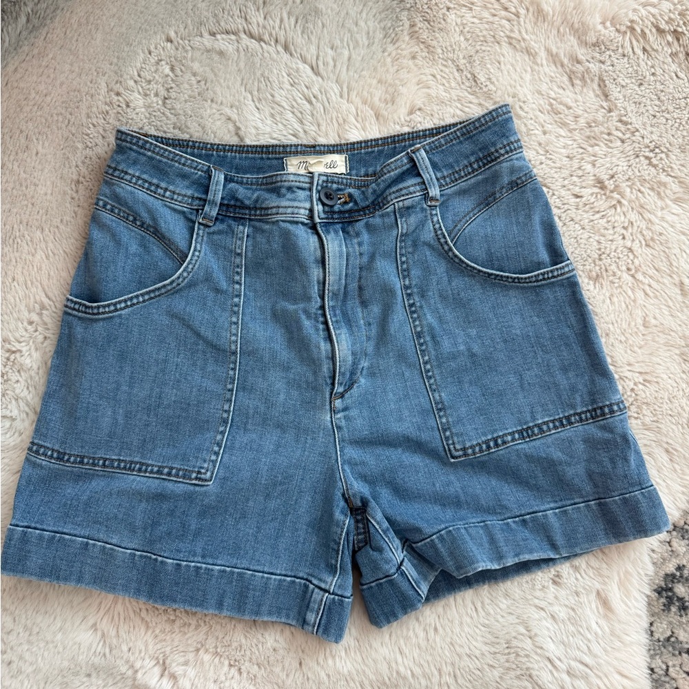 Madewell 4” high waisted cuffed Denim shorts size 29